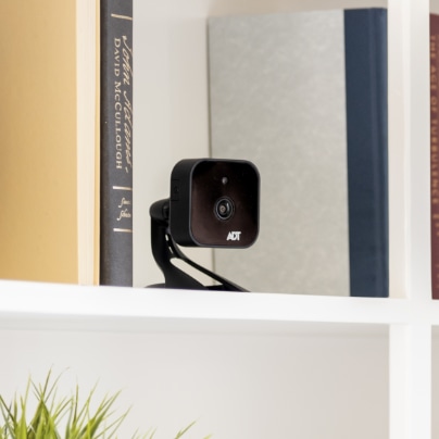 Mobile indoor security camera